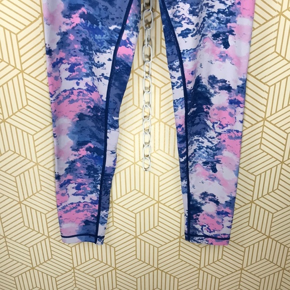 90 degree tie-dye yoga pants - Picture 2 of 6